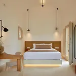 Apricus Otel Perissa (Santorini)