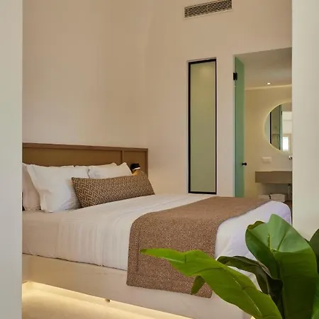Apricus Отель 4*