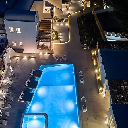 Apricus Hotel Perissa (Santorini)