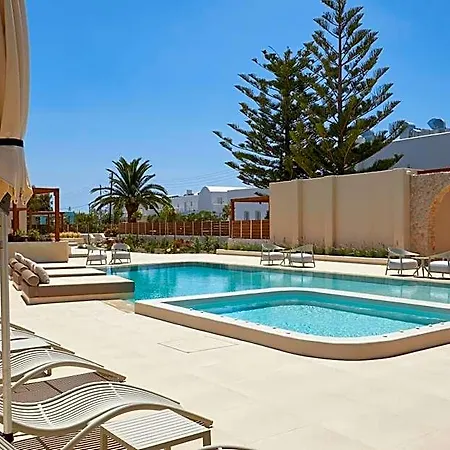 Apricus 4* Perissa (Santorini)