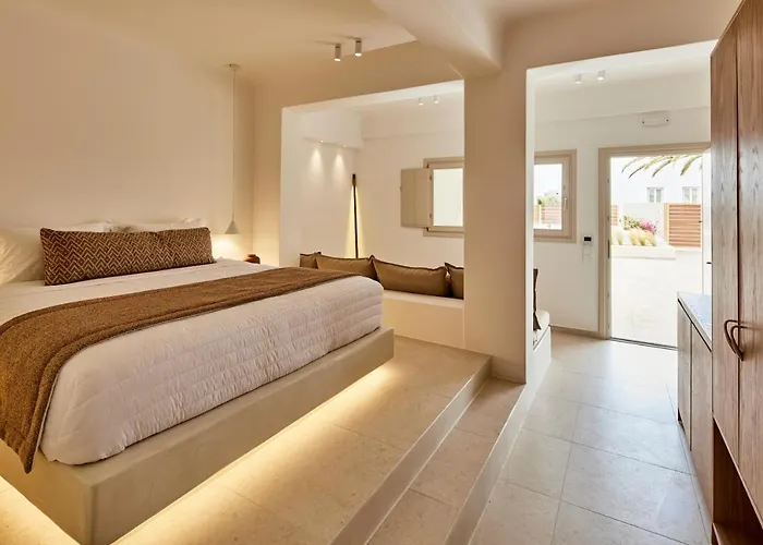 Hotel Apricus Perissa (Santorini)