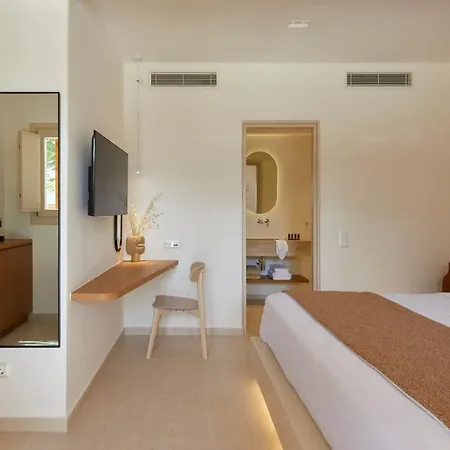 Apricus Hotel Perissa (Santorini)